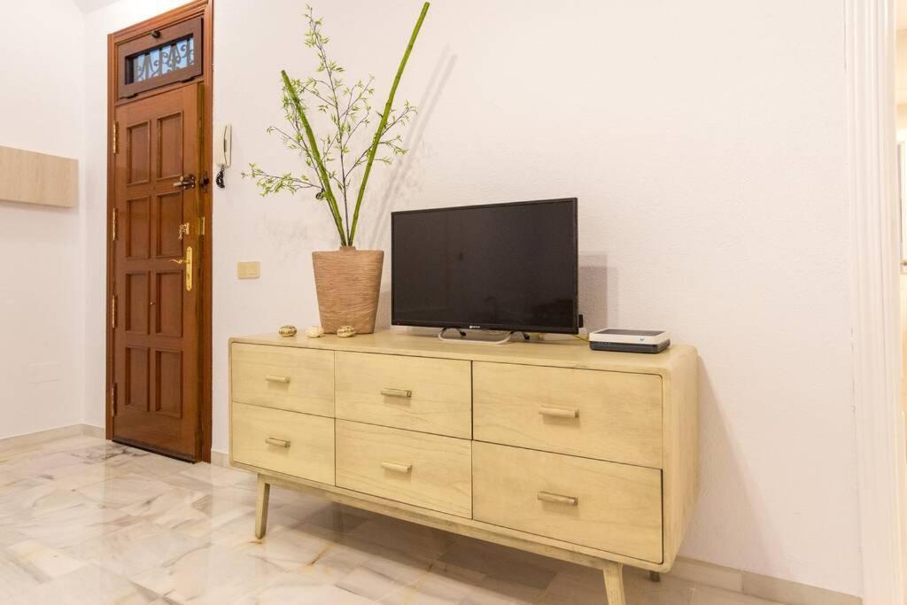 Apartament Tgh/ Malaga Centro Carreteria Zewnętrze zdjęcie